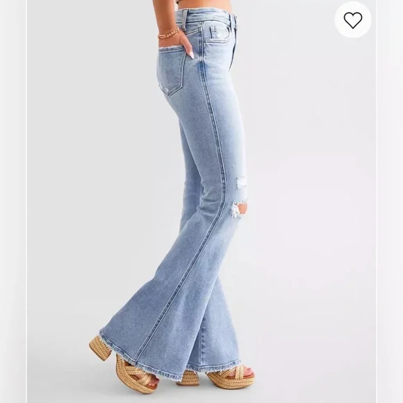 Flying Monkey - Mid-Rise Flare Stretch Jean - 31/32 - Picture 3 of 9